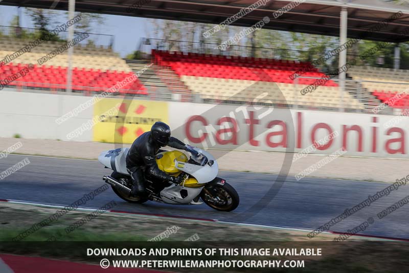 cadwell no limits trackday;cadwell park;cadwell park photographs;cadwell trackday photographs;catalunya barcelona;enduro digital images;event digital images;eventdigitalimages;no limits trackdays;peter wileman photography;racing digital images;trackday digital images;trackday photos
