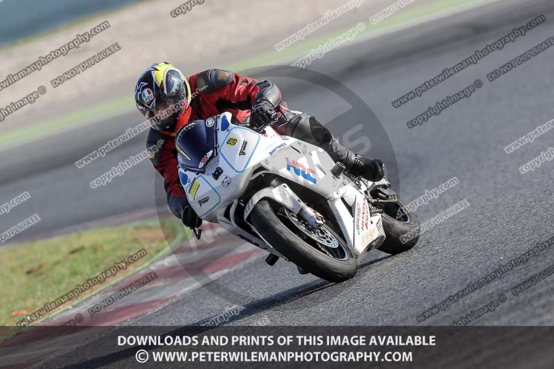 cadwell no limits trackday;cadwell park;cadwell park photographs;cadwell trackday photographs;catalunya barcelona;enduro digital images;event digital images;eventdigitalimages;no limits trackdays;peter wileman photography;racing digital images;trackday digital images;trackday photos