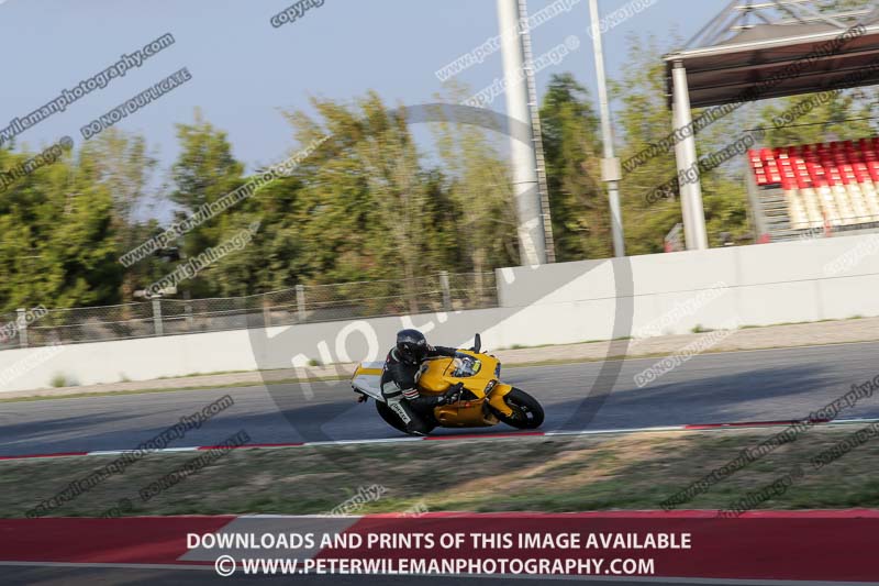 cadwell no limits trackday;cadwell park;cadwell park photographs;cadwell trackday photographs;catalunya barcelona;enduro digital images;event digital images;eventdigitalimages;no limits trackdays;peter wileman photography;racing digital images;trackday digital images;trackday photos