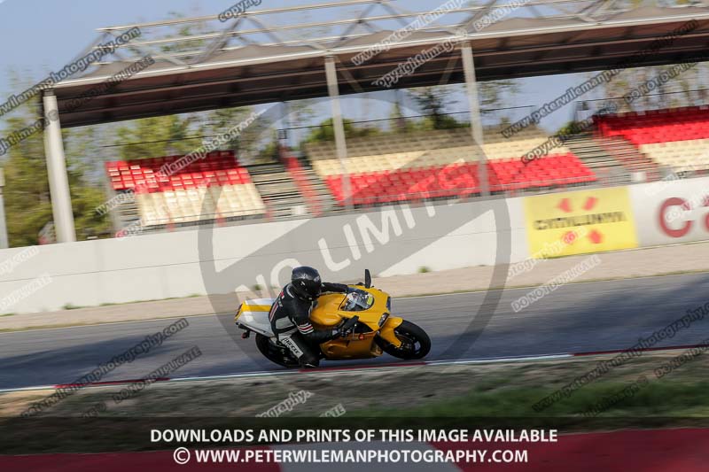 cadwell no limits trackday;cadwell park;cadwell park photographs;cadwell trackday photographs;catalunya barcelona;enduro digital images;event digital images;eventdigitalimages;no limits trackdays;peter wileman photography;racing digital images;trackday digital images;trackday photos