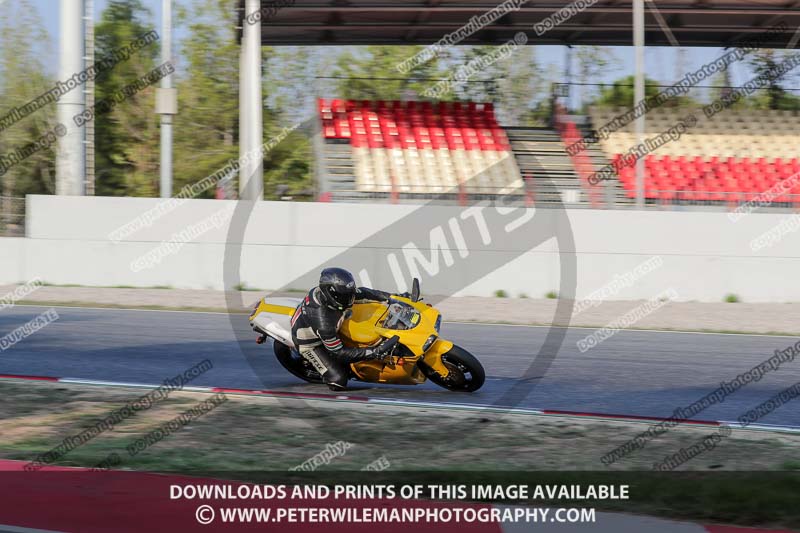 cadwell no limits trackday;cadwell park;cadwell park photographs;cadwell trackday photographs;catalunya barcelona;enduro digital images;event digital images;eventdigitalimages;no limits trackdays;peter wileman photography;racing digital images;trackday digital images;trackday photos