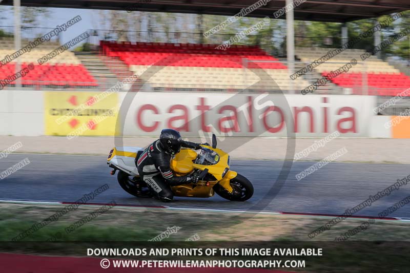 cadwell no limits trackday;cadwell park;cadwell park photographs;cadwell trackday photographs;catalunya barcelona;enduro digital images;event digital images;eventdigitalimages;no limits trackdays;peter wileman photography;racing digital images;trackday digital images;trackday photos