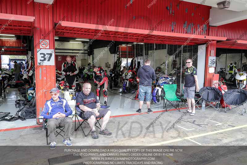 cadwell no limits trackday;cadwell park;cadwell park photographs;cadwell trackday photographs;catalunya barcelona;enduro digital images;event digital images;eventdigitalimages;no limits trackdays;peter wileman photography;racing digital images;trackday digital images;trackday photos