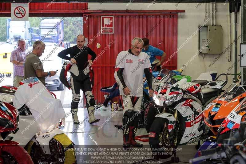 cadwell no limits trackday;cadwell park;cadwell park photographs;cadwell trackday photographs;catalunya barcelona;enduro digital images;event digital images;eventdigitalimages;no limits trackdays;peter wileman photography;racing digital images;trackday digital images;trackday photos