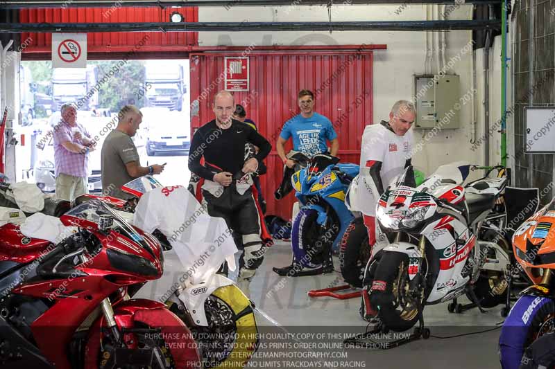 cadwell no limits trackday;cadwell park;cadwell park photographs;cadwell trackday photographs;catalunya barcelona;enduro digital images;event digital images;eventdigitalimages;no limits trackdays;peter wileman photography;racing digital images;trackday digital images;trackday photos