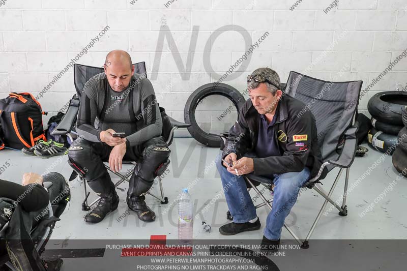 cadwell no limits trackday;cadwell park;cadwell park photographs;cadwell trackday photographs;catalunya barcelona;enduro digital images;event digital images;eventdigitalimages;no limits trackdays;peter wileman photography;racing digital images;trackday digital images;trackday photos