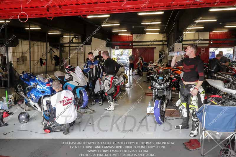 cadwell no limits trackday;cadwell park;cadwell park photographs;cadwell trackday photographs;catalunya barcelona;enduro digital images;event digital images;eventdigitalimages;no limits trackdays;peter wileman photography;racing digital images;trackday digital images;trackday photos