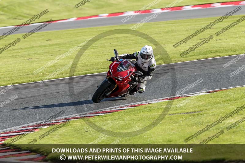 anglesey;brands hatch;cadwell park;croft;donington park;enduro digital images;event digital images;eventdigitalimages;mallory;no limits;oulton park;peter wileman photography;racing digital images;silverstone;snetterton;trackday digital images;trackday photos;vmcc banbury run;welsh 2 day enduro