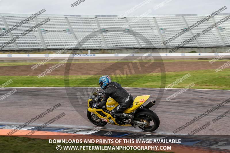 Rockingham no limits trackday;enduro digital images;event digital images;eventdigitalimages;no limits trackdays;peter wileman photography;racing digital images;rockingham raceway northamptonshire;rockingham trackday photographs;trackday digital images;trackday photos