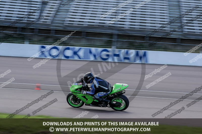 Rockingham no limits trackday;enduro digital images;event digital images;eventdigitalimages;no limits trackdays;peter wileman photography;racing digital images;rockingham raceway northamptonshire;rockingham trackday photographs;trackday digital images;trackday photos