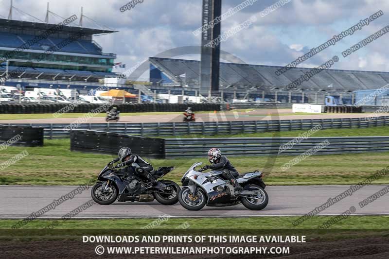 Rockingham no limits trackday;enduro digital images;event digital images;eventdigitalimages;no limits trackdays;peter wileman photography;racing digital images;rockingham raceway northamptonshire;rockingham trackday photographs;trackday digital images;trackday photos