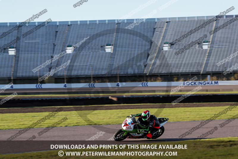 Rockingham no limits trackday;enduro digital images;event digital images;eventdigitalimages;no limits trackdays;peter wileman photography;racing digital images;rockingham raceway northamptonshire;rockingham trackday photographs;trackday digital images;trackday photos