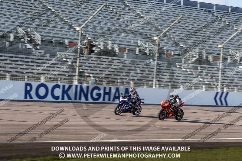 Rockingham no limits trackday;enduro digital images;event digital images;eventdigitalimages;no limits trackdays;peter wileman photography;racing digital images;rockingham raceway northamptonshire;rockingham trackday photographs;trackday digital images;trackday photos