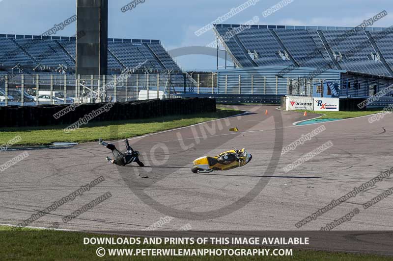 Rockingham no limits trackday;enduro digital images;event digital images;eventdigitalimages;no limits trackdays;peter wileman photography;racing digital images;rockingham raceway northamptonshire;rockingham trackday photographs;trackday digital images;trackday photos