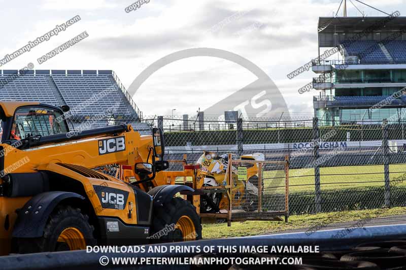 Rockingham no limits trackday;enduro digital images;event digital images;eventdigitalimages;no limits trackdays;peter wileman photography;racing digital images;rockingham raceway northamptonshire;rockingham trackday photographs;trackday digital images;trackday photos