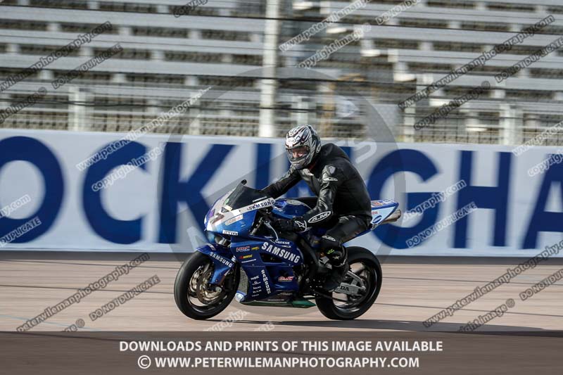 Rockingham no limits trackday;enduro digital images;event digital images;eventdigitalimages;no limits trackdays;peter wileman photography;racing digital images;rockingham raceway northamptonshire;rockingham trackday photographs;trackday digital images;trackday photos