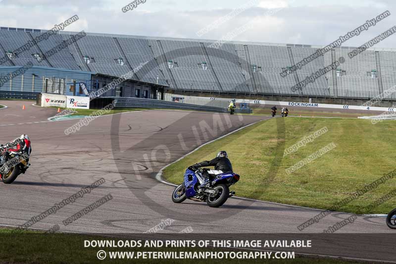 Rockingham no limits trackday;enduro digital images;event digital images;eventdigitalimages;no limits trackdays;peter wileman photography;racing digital images;rockingham raceway northamptonshire;rockingham trackday photographs;trackday digital images;trackday photos
