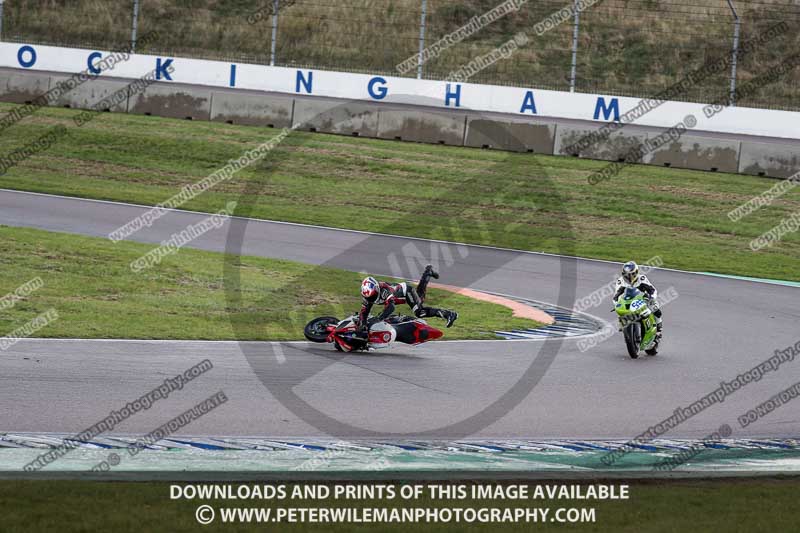 Rockingham no limits trackday;enduro digital images;event digital images;eventdigitalimages;no limits trackdays;peter wileman photography;racing digital images;rockingham raceway northamptonshire;rockingham trackday photographs;trackday digital images;trackday photos
