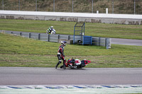 Rockingham-no-limits-trackday;enduro-digital-images;event-digital-images;eventdigitalimages;no-limits-trackdays;peter-wileman-photography;racing-digital-images;rockingham-raceway-northamptonshire;rockingham-trackday-photographs;trackday-digital-images;trackday-photos