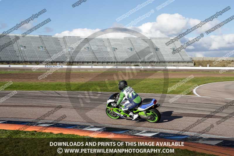 Rockingham no limits trackday;enduro digital images;event digital images;eventdigitalimages;no limits trackdays;peter wileman photography;racing digital images;rockingham raceway northamptonshire;rockingham trackday photographs;trackday digital images;trackday photos