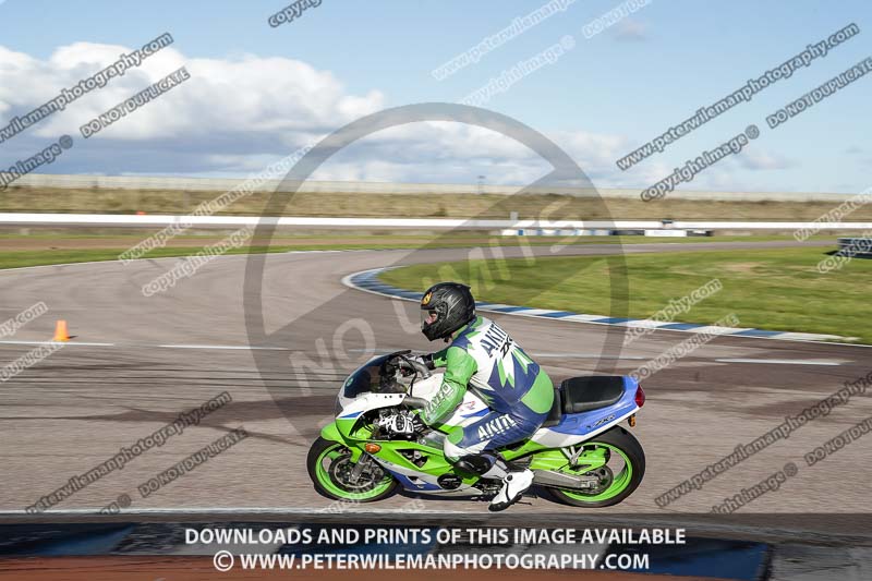 Rockingham no limits trackday;enduro digital images;event digital images;eventdigitalimages;no limits trackdays;peter wileman photography;racing digital images;rockingham raceway northamptonshire;rockingham trackday photographs;trackday digital images;trackday photos