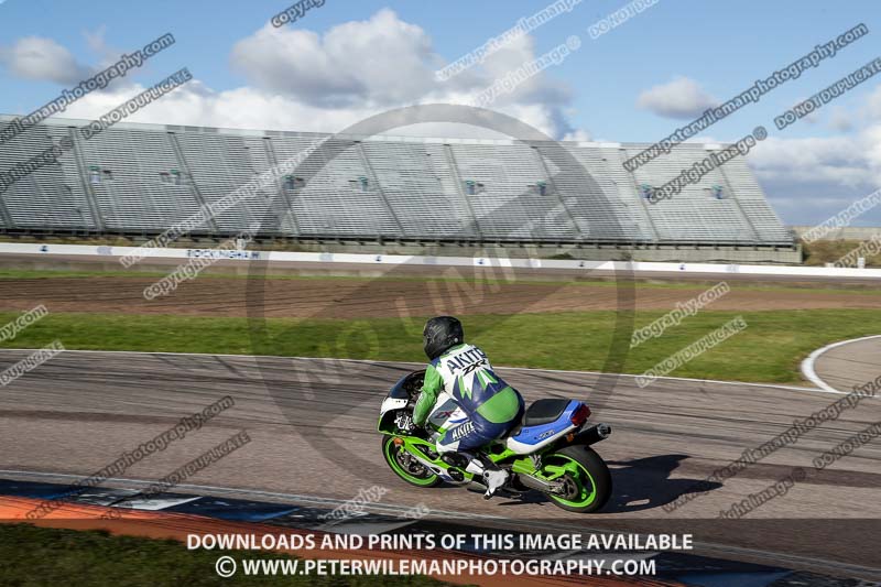 Rockingham no limits trackday;enduro digital images;event digital images;eventdigitalimages;no limits trackdays;peter wileman photography;racing digital images;rockingham raceway northamptonshire;rockingham trackday photographs;trackday digital images;trackday photos