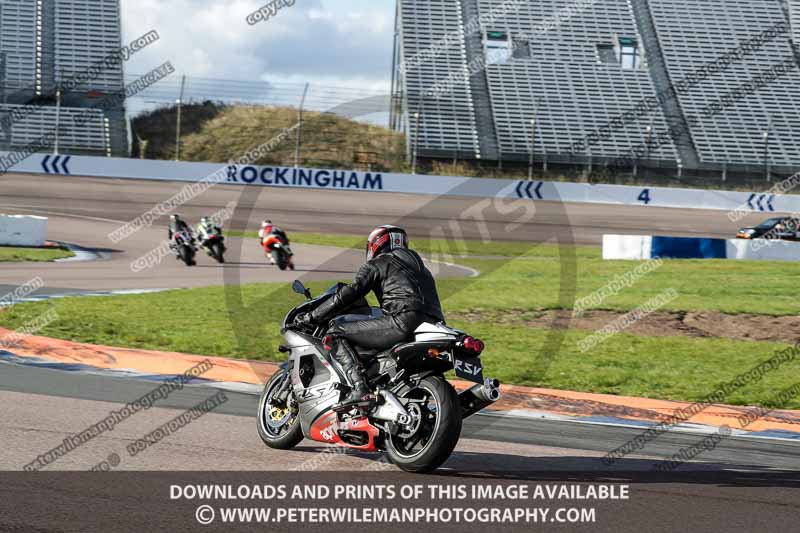 Rockingham no limits trackday;enduro digital images;event digital images;eventdigitalimages;no limits trackdays;peter wileman photography;racing digital images;rockingham raceway northamptonshire;rockingham trackday photographs;trackday digital images;trackday photos