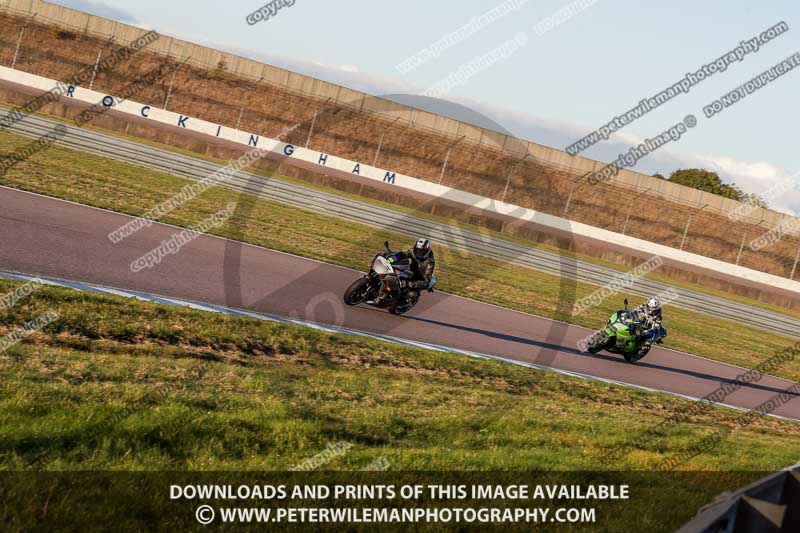 Rockingham no limits trackday;enduro digital images;event digital images;eventdigitalimages;no limits trackdays;peter wileman photography;racing digital images;rockingham raceway northamptonshire;rockingham trackday photographs;trackday digital images;trackday photos