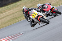 brands-hatch-photographs;brands-no-limits-trackday;cadwell-trackday-photographs;enduro-digital-images;event-digital-images;eventdigitalimages;no-limits-trackdays;peter-wileman-photography;racing-digital-images;trackday-digital-images;trackday-photos