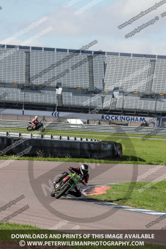 Rockingham no limits trackday;enduro digital images;event digital images;eventdigitalimages;no limits trackdays;peter wileman photography;racing digital images;rockingham raceway northamptonshire;rockingham trackday photographs;trackday digital images;trackday photos