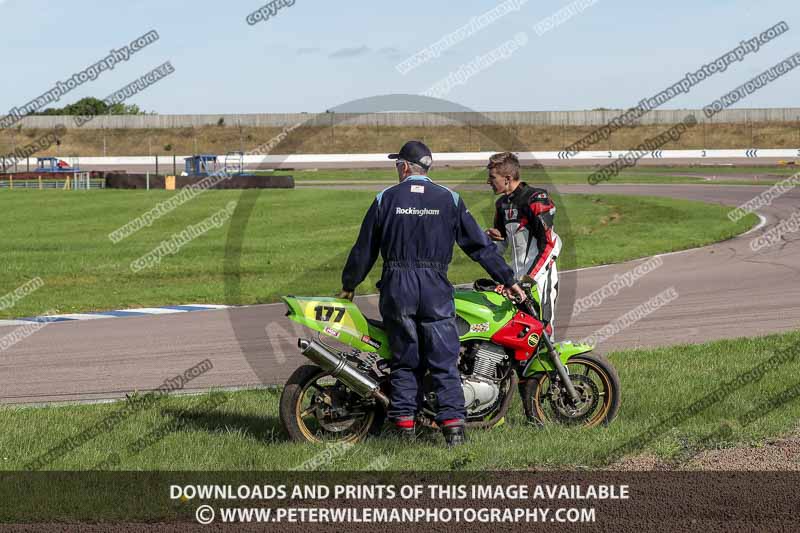 Rockingham no limits trackday;enduro digital images;event digital images;eventdigitalimages;no limits trackdays;peter wileman photography;racing digital images;rockingham raceway northamptonshire;rockingham trackday photographs;trackday digital images;trackday photos