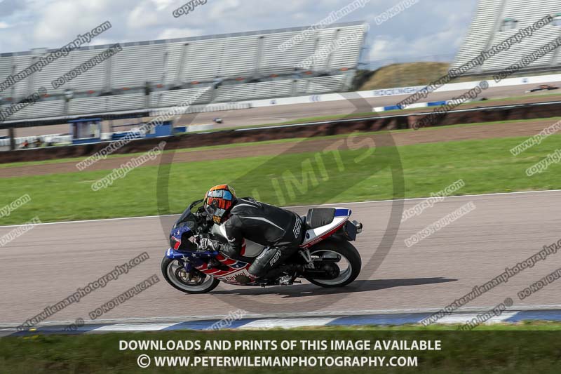 Rockingham no limits trackday;enduro digital images;event digital images;eventdigitalimages;no limits trackdays;peter wileman photography;racing digital images;rockingham raceway northamptonshire;rockingham trackday photographs;trackday digital images;trackday photos