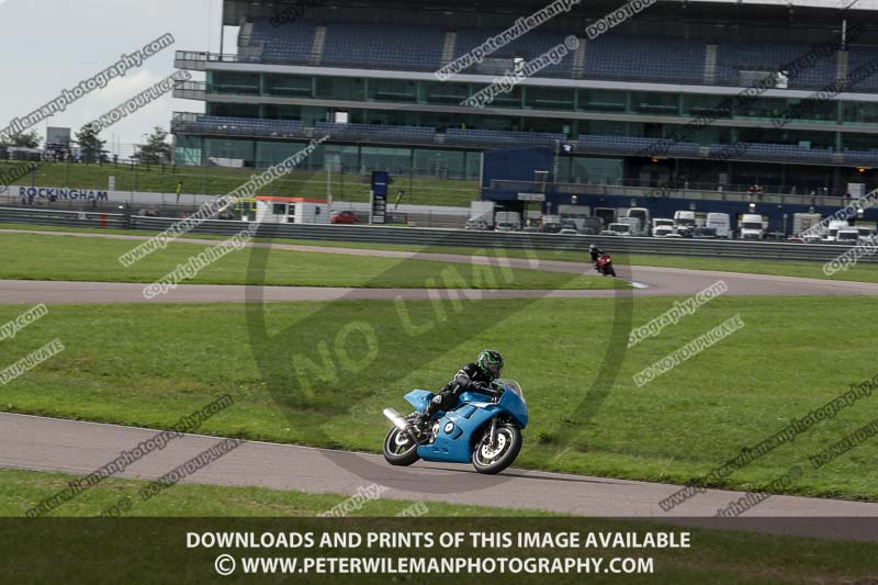 Rockingham no limits trackday;enduro digital images;event digital images;eventdigitalimages;no limits trackdays;peter wileman photography;racing digital images;rockingham raceway northamptonshire;rockingham trackday photographs;trackday digital images;trackday photos
