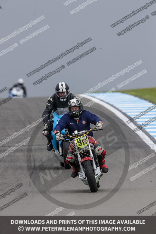 donington no limits trackday;donington park photographs;donington trackday photographs;no limits trackdays;peter wileman photography;trackday digital images;trackday photos