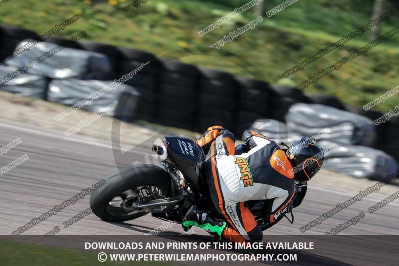 cadwell park;cadwell park photographs;cadwell trackday photographs;enduro digital images;event digital images;eventdigitalimages;peter wileman photography;racing digital images;trackday digital images;trackday photos