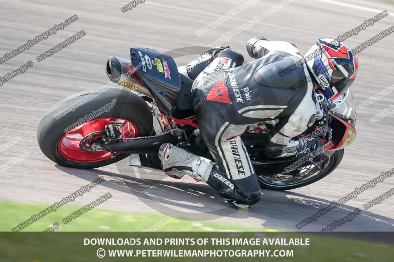 cadwell park;cadwell park photographs;cadwell trackday photographs;enduro digital images;event digital images;eventdigitalimages;peter wileman photography;racing digital images;trackday digital images;trackday photos