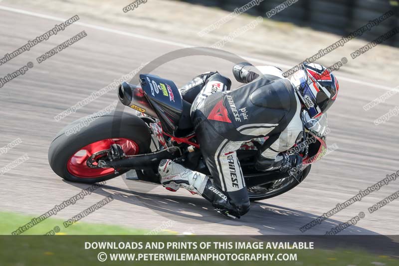 cadwell park;cadwell park photographs;cadwell trackday photographs;enduro digital images;event digital images;eventdigitalimages;peter wileman photography;racing digital images;trackday digital images;trackday photos