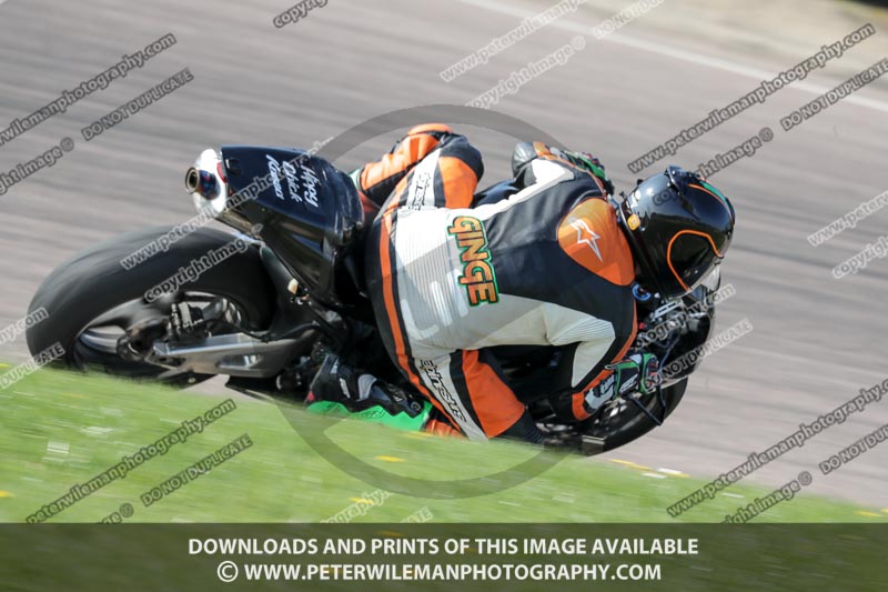 cadwell park;cadwell park photographs;cadwell trackday photographs;enduro digital images;event digital images;eventdigitalimages;peter wileman photography;racing digital images;trackday digital images;trackday photos