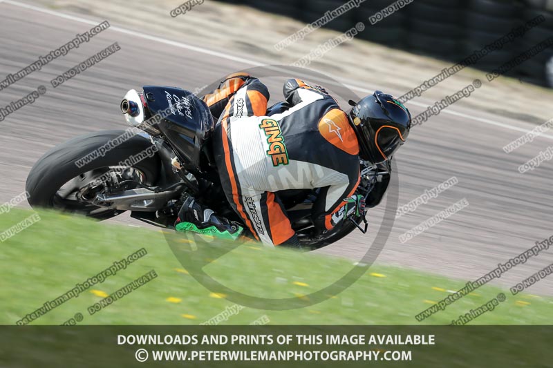 cadwell park;cadwell park photographs;cadwell trackday photographs;enduro digital images;event digital images;eventdigitalimages;peter wileman photography;racing digital images;trackday digital images;trackday photos