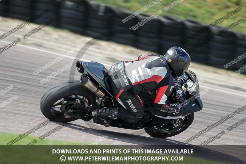 cadwell park;cadwell park photographs;cadwell trackday photographs;enduro digital images;event digital images;eventdigitalimages;peter wileman photography;racing digital images;trackday digital images;trackday photos