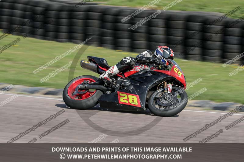 cadwell park;cadwell park photographs;cadwell trackday photographs;enduro digital images;event digital images;eventdigitalimages;peter wileman photography;racing digital images;trackday digital images;trackday photos