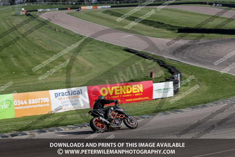 cadwell park;cadwell park photographs;cadwell trackday photographs;enduro digital images;event digital images;eventdigitalimages;peter wileman photography;racing digital images;trackday digital images;trackday photos