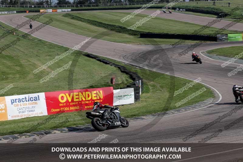 cadwell park;cadwell park photographs;cadwell trackday photographs;enduro digital images;event digital images;eventdigitalimages;peter wileman photography;racing digital images;trackday digital images;trackday photos