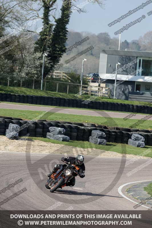 cadwell park;cadwell park photographs;cadwell trackday photographs;enduro digital images;event digital images;eventdigitalimages;peter wileman photography;racing digital images;trackday digital images;trackday photos