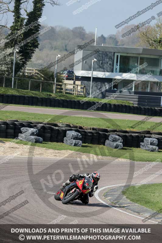 cadwell park;cadwell park photographs;cadwell trackday photographs;enduro digital images;event digital images;eventdigitalimages;peter wileman photography;racing digital images;trackday digital images;trackday photos