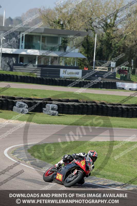 cadwell park;cadwell park photographs;cadwell trackday photographs;enduro digital images;event digital images;eventdigitalimages;peter wileman photography;racing digital images;trackday digital images;trackday photos