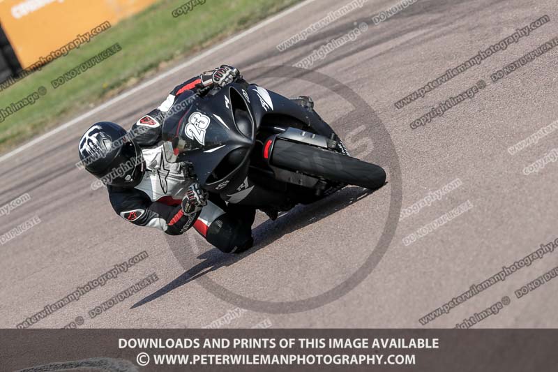 cadwell park;cadwell park photographs;cadwell trackday photographs;enduro digital images;event digital images;eventdigitalimages;peter wileman photography;racing digital images;trackday digital images;trackday photos
