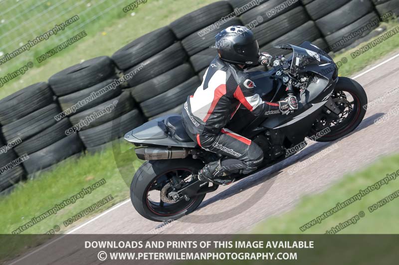 cadwell park;cadwell park photographs;cadwell trackday photographs;enduro digital images;event digital images;eventdigitalimages;peter wileman photography;racing digital images;trackday digital images;trackday photos