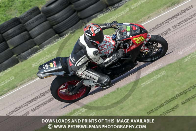 cadwell park;cadwell park photographs;cadwell trackday photographs;enduro digital images;event digital images;eventdigitalimages;peter wileman photography;racing digital images;trackday digital images;trackday photos