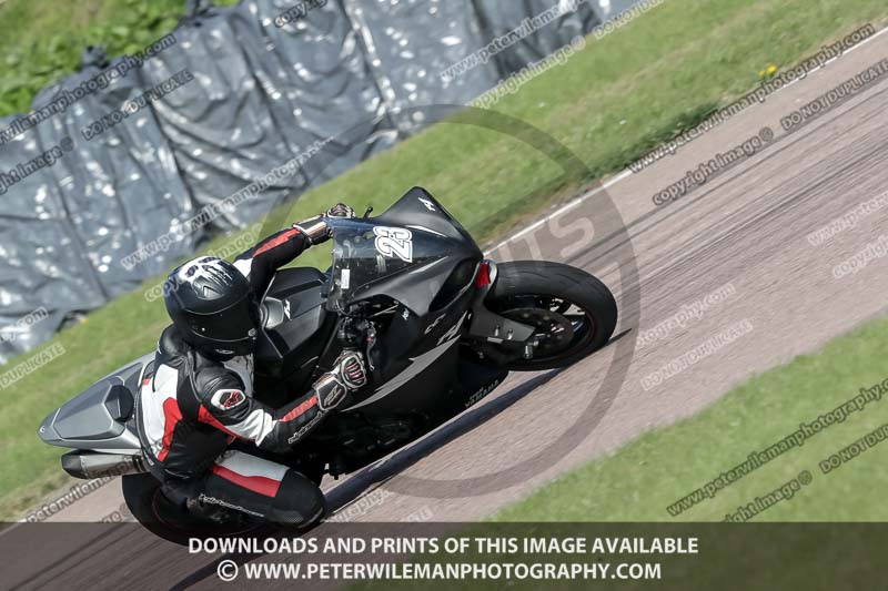 cadwell park;cadwell park photographs;cadwell trackday photographs;enduro digital images;event digital images;eventdigitalimages;peter wileman photography;racing digital images;trackday digital images;trackday photos